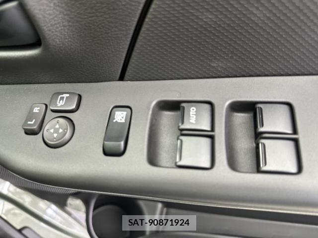Suzuki EVERY 2026-07 8856847-17