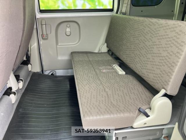 Suzuki EVERY 2023-06 8857094-6