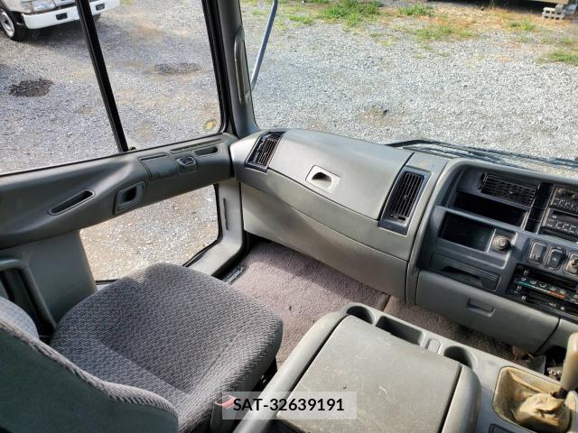 MITSUBISHI FUSO Fighter 1996-03 8854607-13