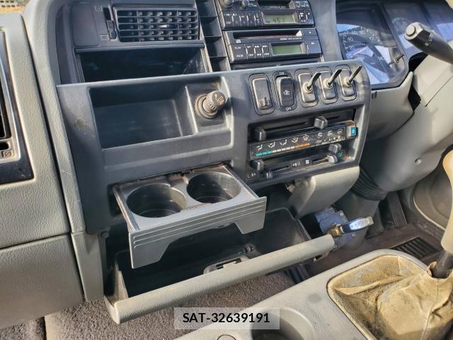 MITSUBISHI FUSO Fighter 1996-03 8854607-15
