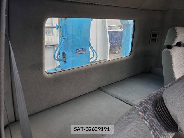 MITSUBISHI FUSO Fighter 1996-03 8854607-17