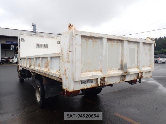 MITSUBISHI FUSO Fighter 2004-06 8856481-2