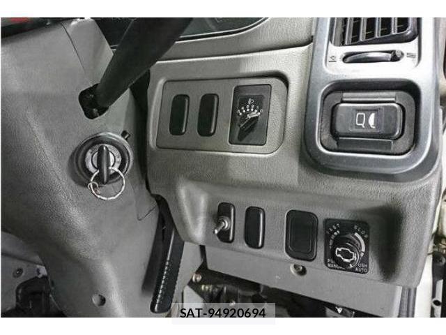 MITSUBISHI FUSO Fighter 2004-06 8856481-7