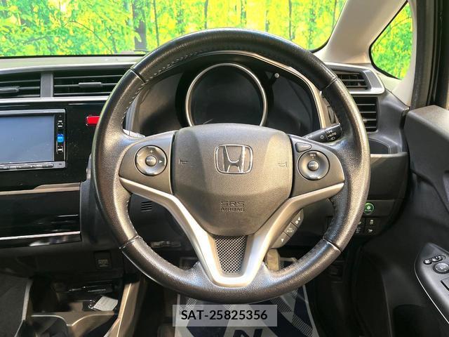 Honda FIT HYBRID 2016-01 8854573-10