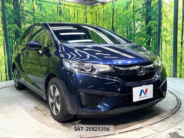 Honda FIT HYBRID 2016-01 8854573-15