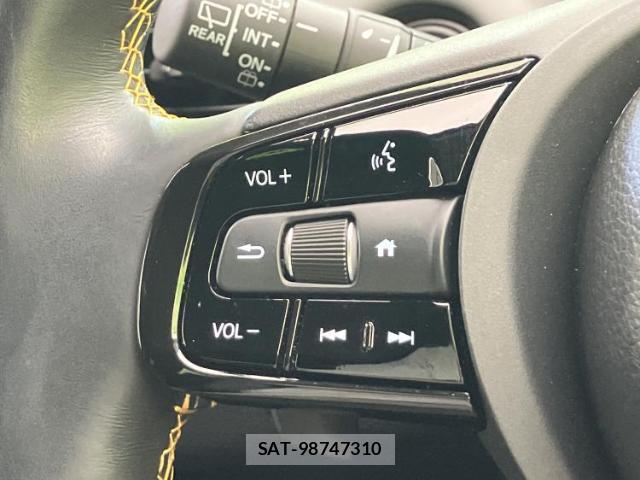 Honda FIT HYBRID 2024-02 8856886-17