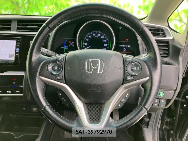 Honda FIT HYBRID 2019-09 8856903-12