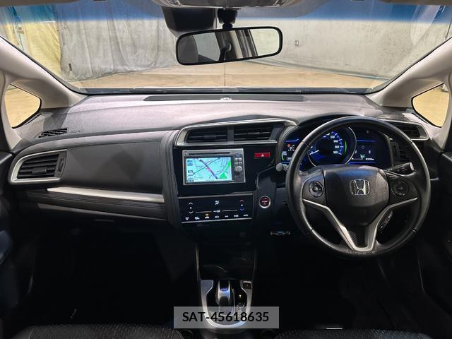 Honda FIT HYBRID 2013-10 8857132-9