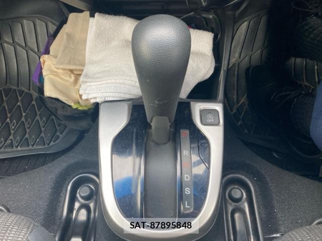 Honda FIT 2014-09 8853918-17