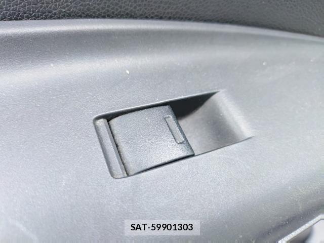 Honda FIT 2014-08 8854179-12