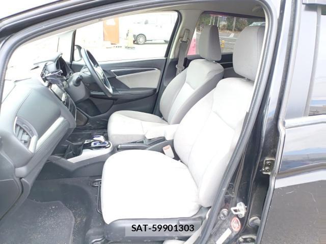 Honda FIT 2014-08 8854179-15