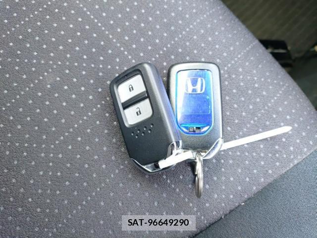 Honda FIT 2015-08 8854180-14