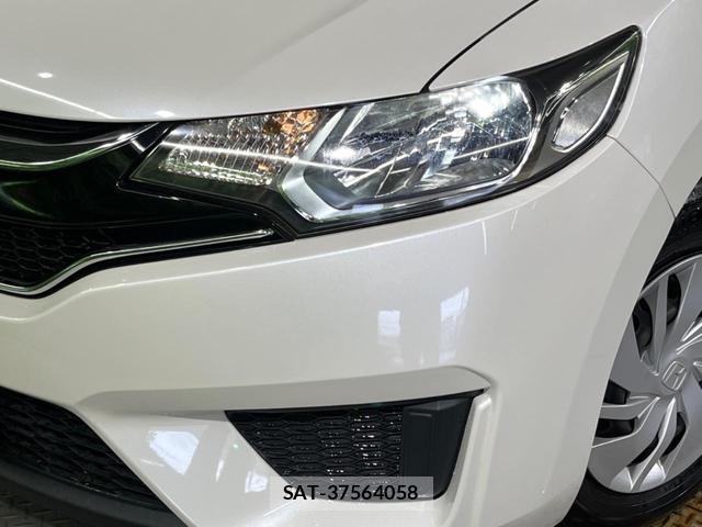 Honda FIT 2015-11 8854438-11