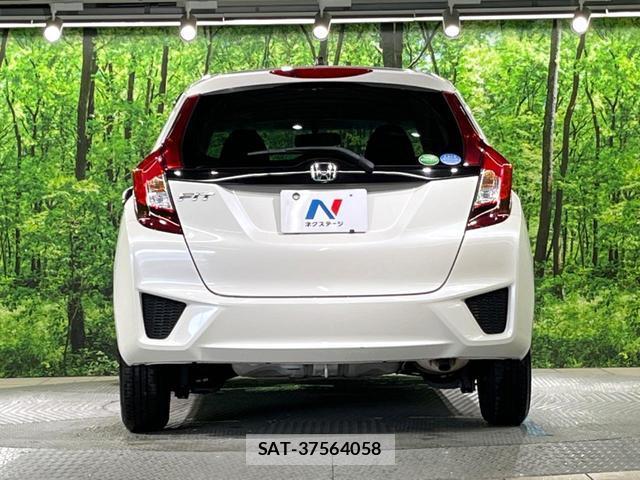 Honda FIT 2015-11 8854438-14