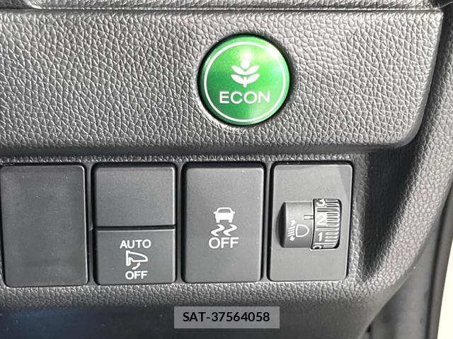 Honda FIT 2015-11 8854438-5