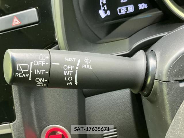 Honda FIT 2018-07 8854662-12