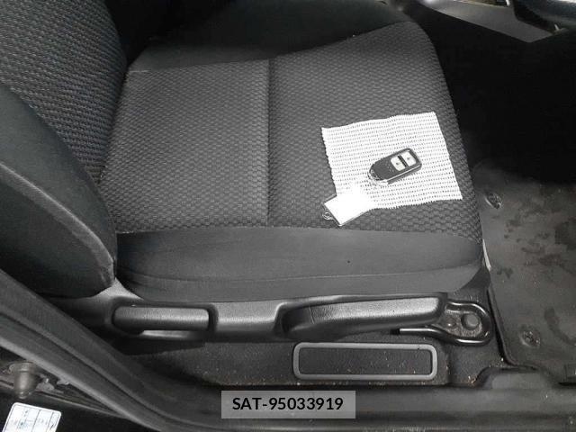 Honda FIT 2019-05 8855784-6