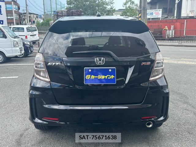 Honda FIT 2013-04 8856173-12