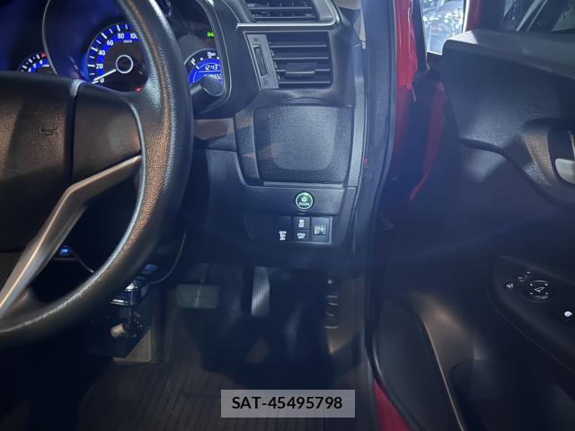 Honda FIT 2017-02 8856647-12