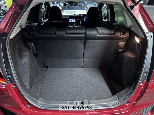 Honda FIT 2017-02 8856647-15