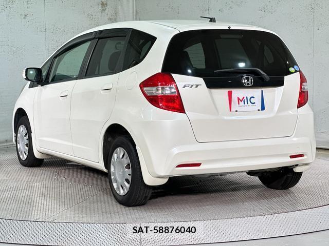 Honda FIT 2010-11 8857147-16