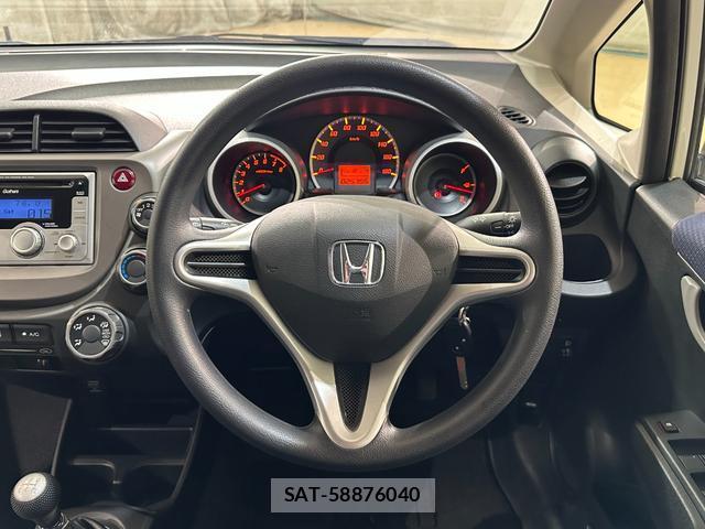 Honda FIT 2010-11 8857147-6