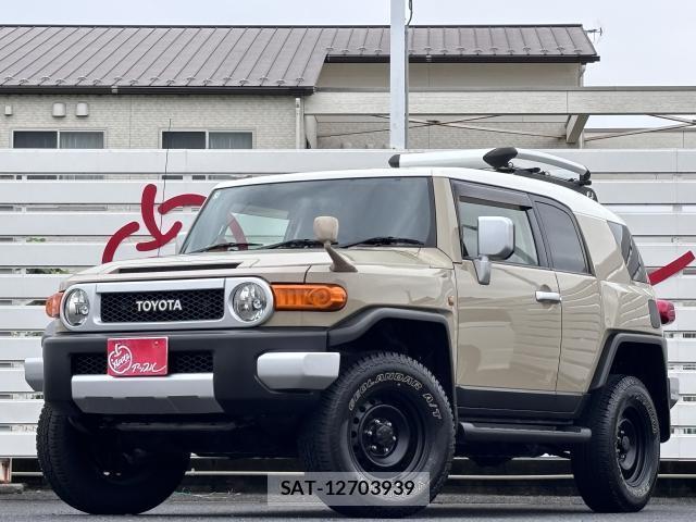 Toyota FJ CRUISER 2013-06 8855732-0