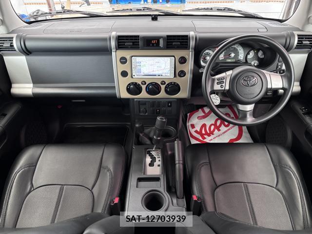 Toyota FJ CRUISER 2013-06 8855732-2