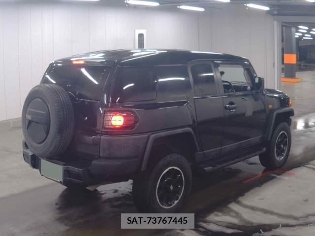 Toyota FJ CRUISER 2013-04 8855849-1