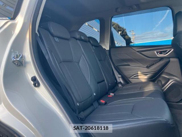 Subaru FORESTER 2025-03 8854213-4