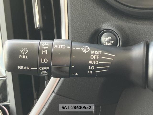 Subaru FORESTER 2018-11 8854678-16
