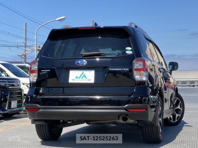 Subaru FORESTER 2015-12 8856683-1