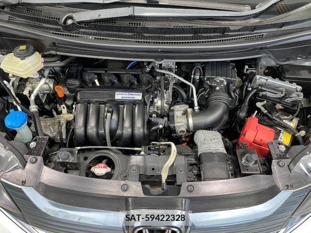Honda FREED HYBRID 2019-05 8856755-17