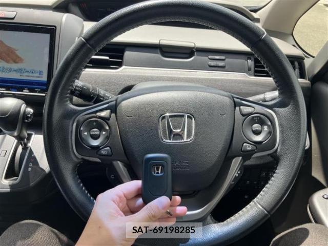 Honda FREED 2018-03 8855247-14