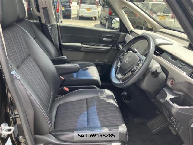 Honda FREED 2018-03 8855247-4