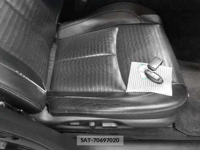 Nissan FUGA 2015-03 8855782-10