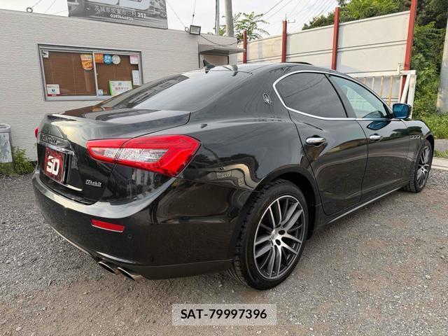 Maserati GHIBLI 2014-03 8856176-1