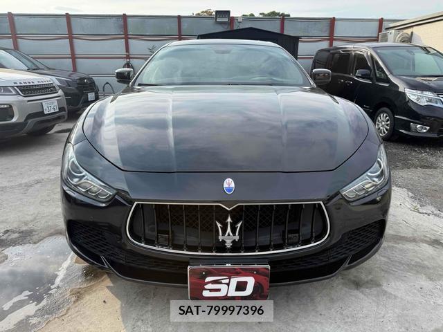 Maserati GHIBLI 2014-03 8856176-16