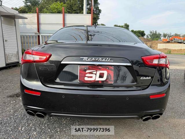 Maserati GHIBLI 2014-03 8856176-17