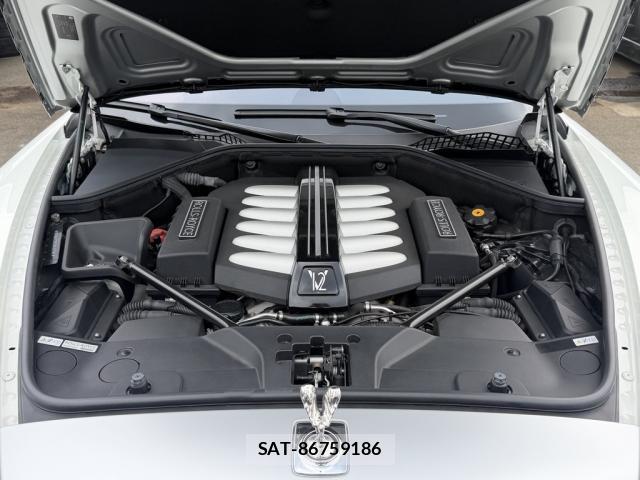 ROLLS-ROYCE GHOST 2012-03 8854679-15