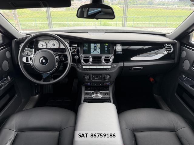 ROLLS-ROYCE GHOST 2012-03 8854679-7