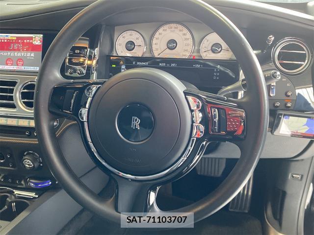 ROLLS-ROYCE GHOST 2020-06 8856483-15