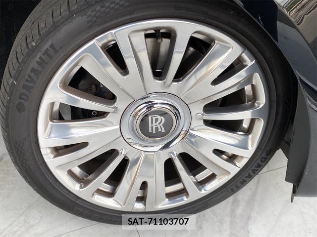 ROLLS-ROYCE GHOST 2020-06 8856483-18