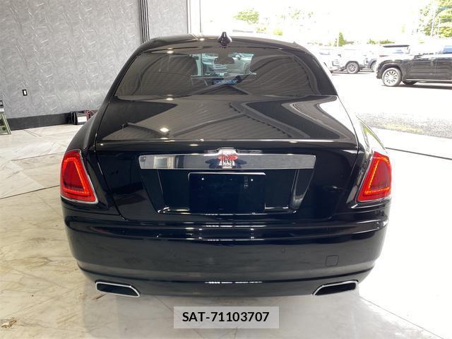 ROLLS-ROYCE GHOST 2020-06 8856483-2