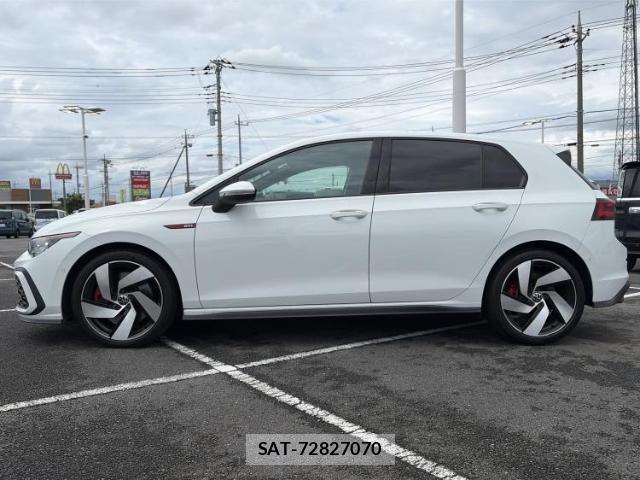 VolksWagen GOLF GTI 2022-05 8854089-1