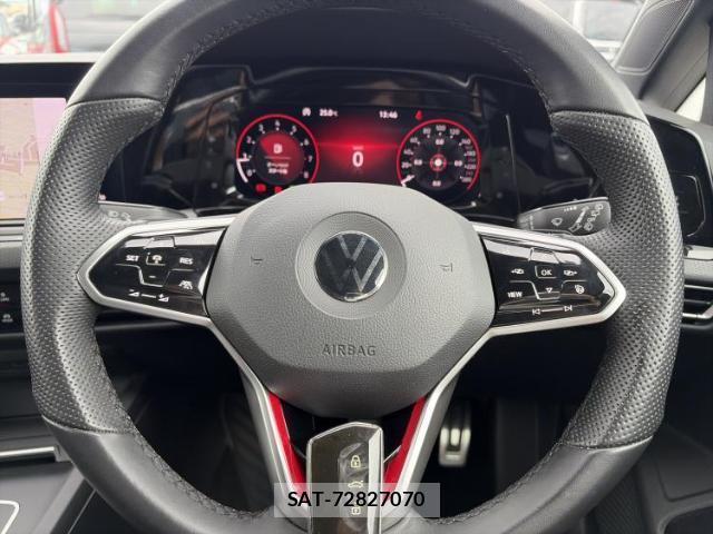 VolksWagen GOLF GTI 2022-05 8854089-14