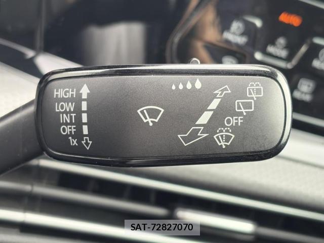 VolksWagen GOLF GTI 2022-05 8854089-16