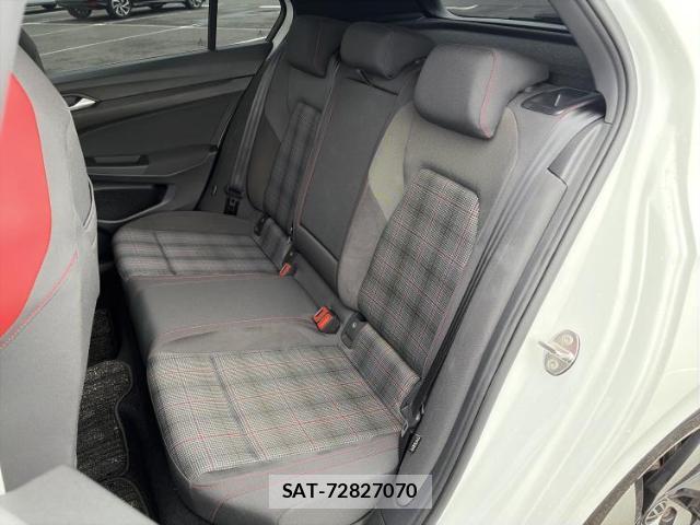 VolksWagen GOLF GTI 2022-05 8854089-6