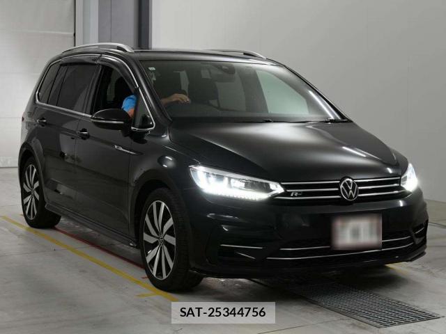 VolksWagen GOLF TOURAN 2021-11 8855816-9