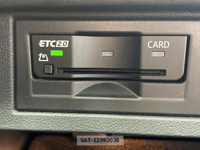 VolksWagen GOLF 2018-06 8856510-6